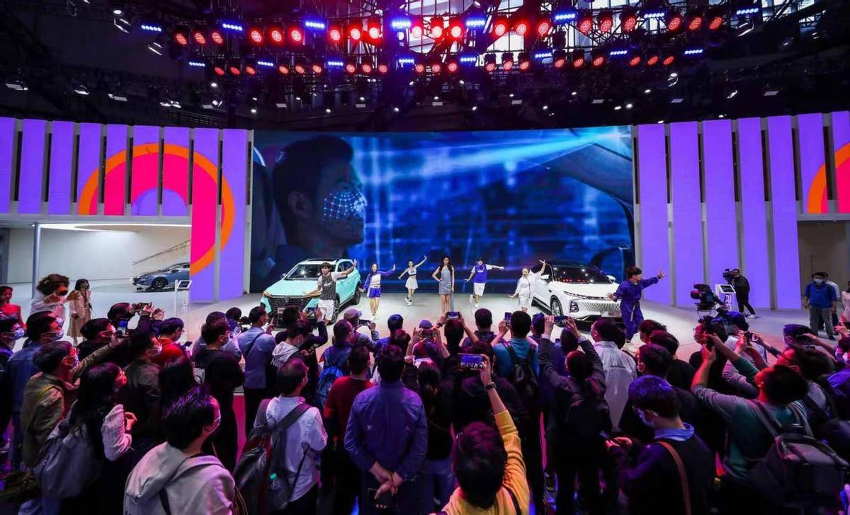 最新粉色温馨日常分享