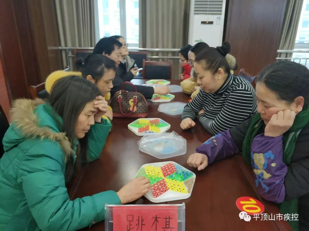 跳棋比赛方案，家庭棋局派对，感受温馨的竞技时光