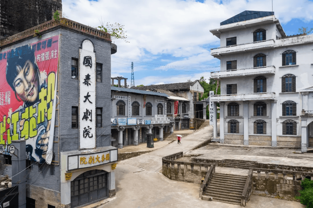光影交织下的温馨日常，探索1024电影基地的奥秘