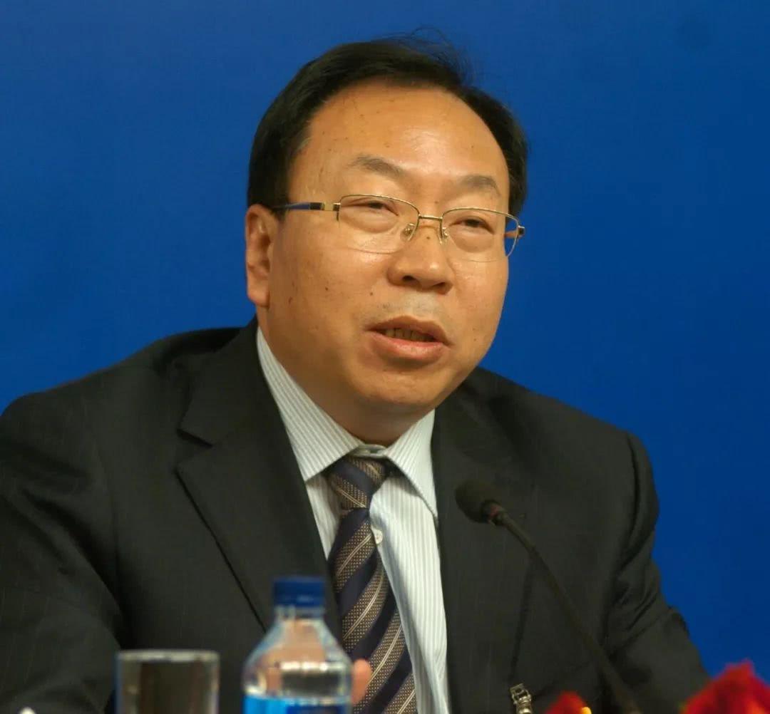 宝塔实业最新公告，日常故事中的温馨时刻