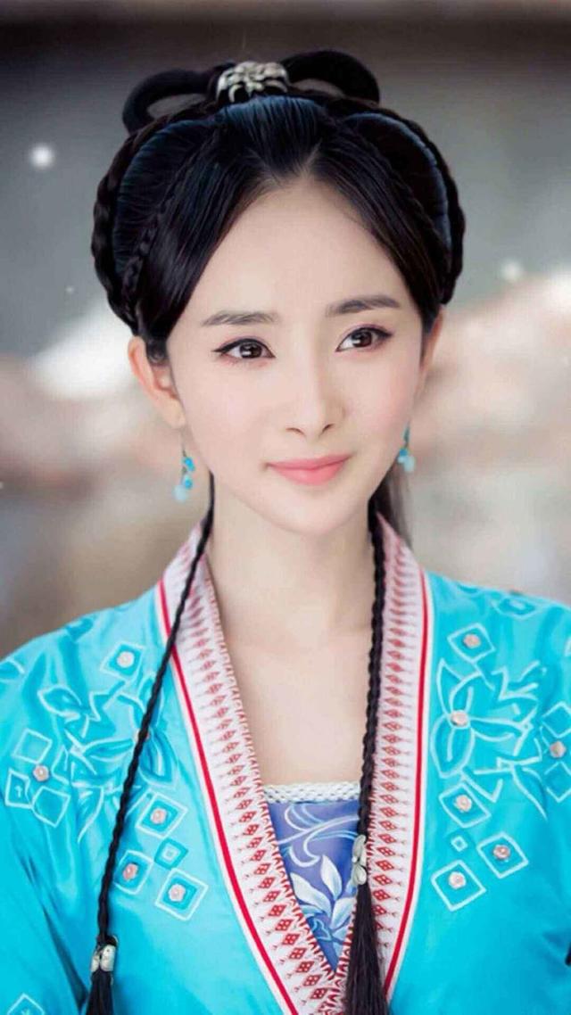 古装女星的奇妙探秘，隐秘小巷中的特色小店故事