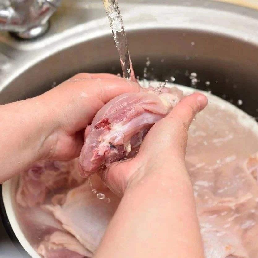 最新卫健委生肉指南，安心享用每一口新鲜美味！